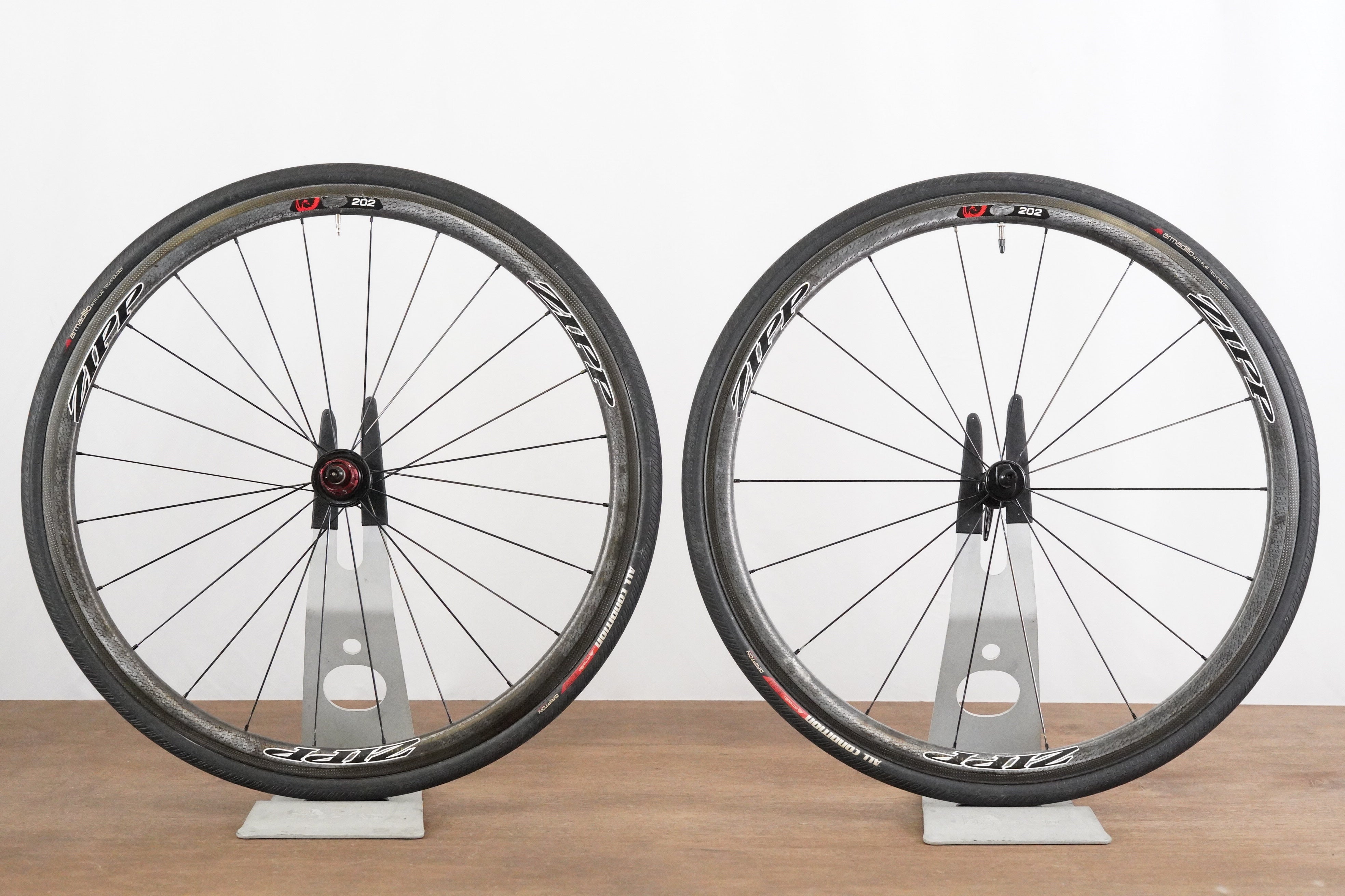 Zipp 202 firecrest clincher sales wheelset