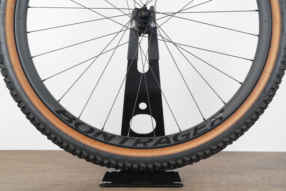 Bontrager Line Pro 30 Carbon Tubeless Disc Brake MTB Wheelset XDR 12 Speed