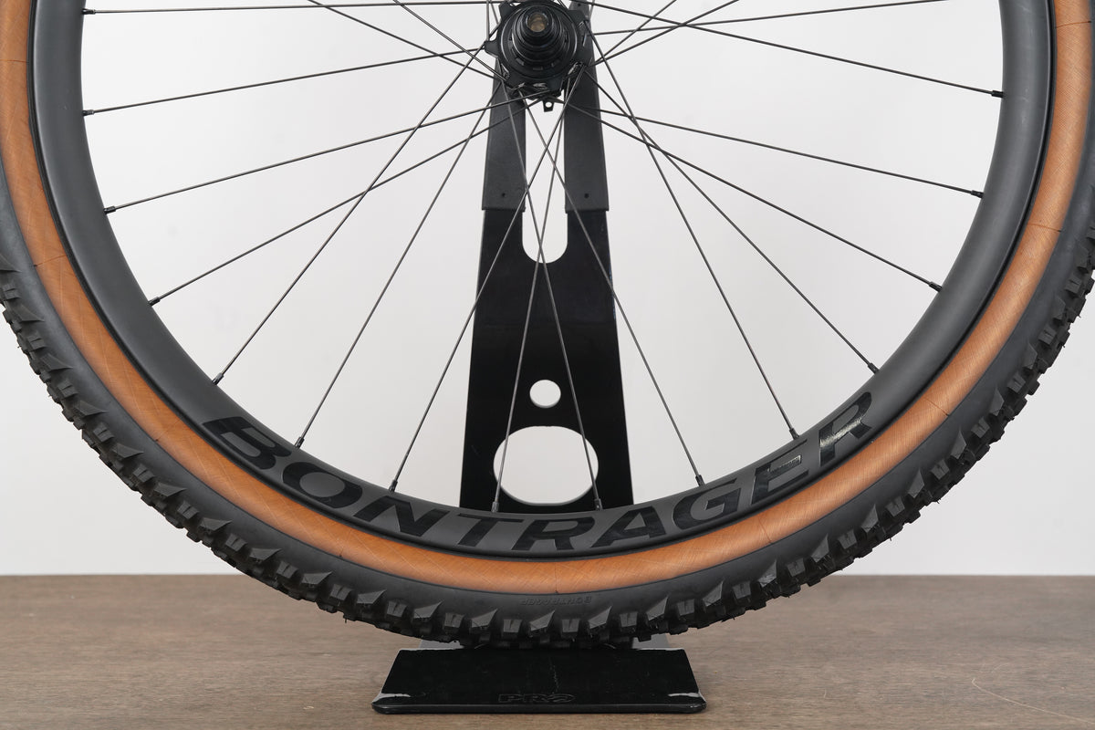 Bontrager Line Pro 30 Carbon Tubeless Disc Brake MTB Wheelset XDR 12 Speed