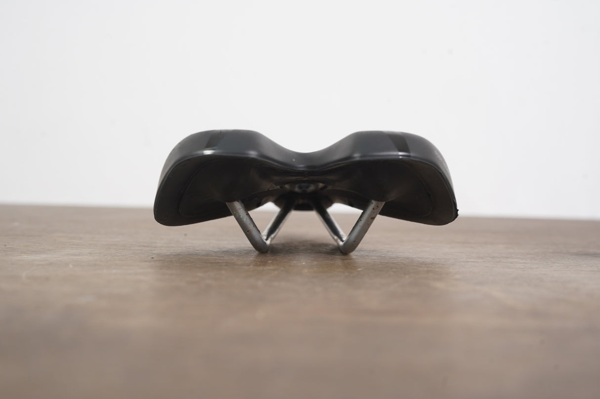 143mm Specialized Toupe Sport Steel Rail Road Saddle 319g