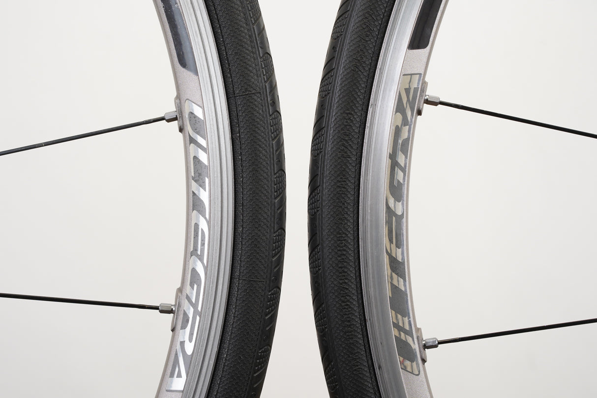 Shimano Ultegra WH-6800 Alloy Clincher Rim Brake Wheelset 11 Speed