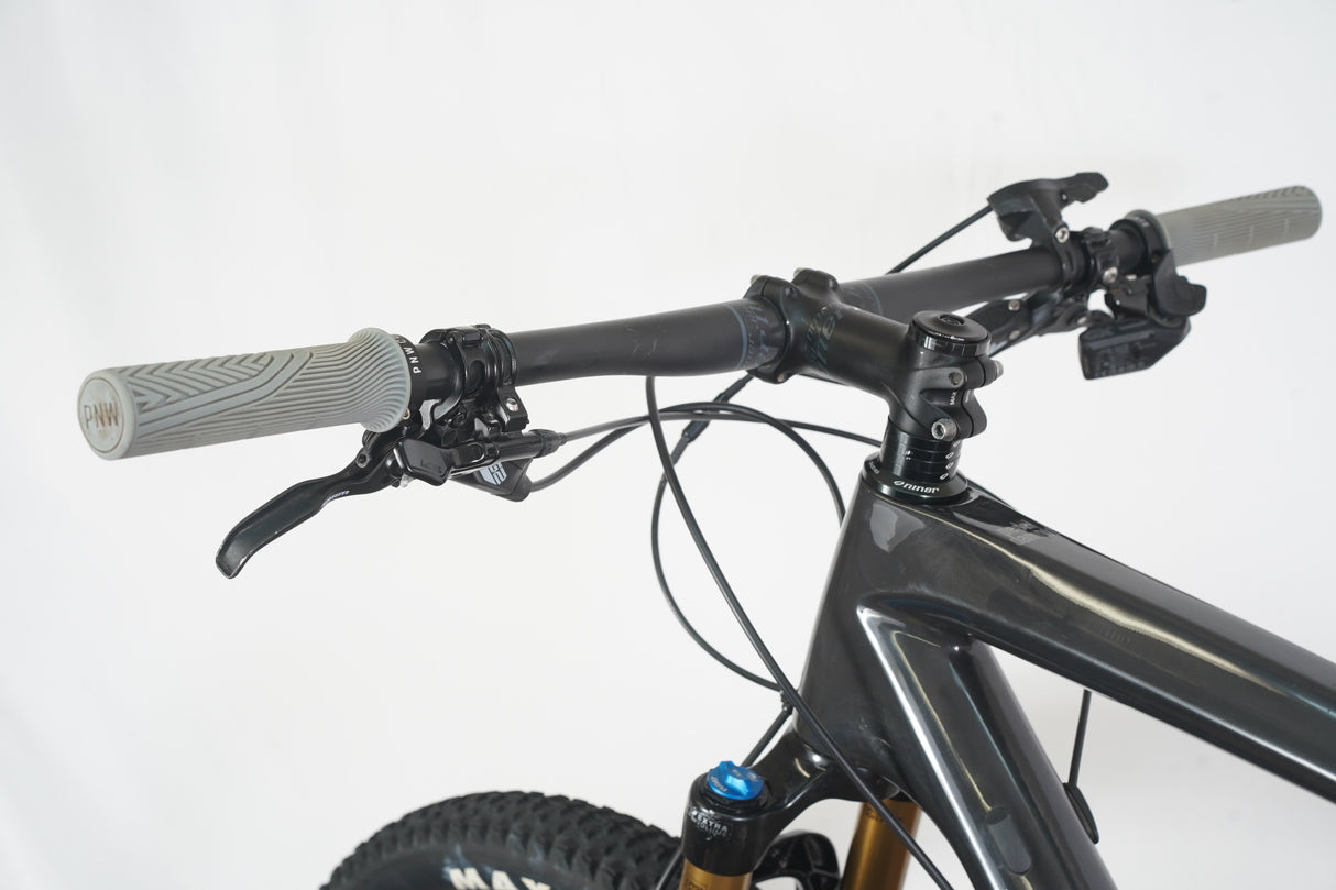 2024 XL 29" Niner Air 9 RDO SRAM GX AXS Electronic 12 Speed Carbon MTB XC Bike