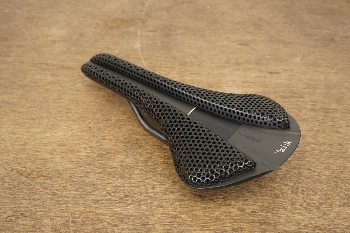 138mm (Regular) Fizik Antares 00 Versus Evo Adaptive Carbon Road Saddle 176g