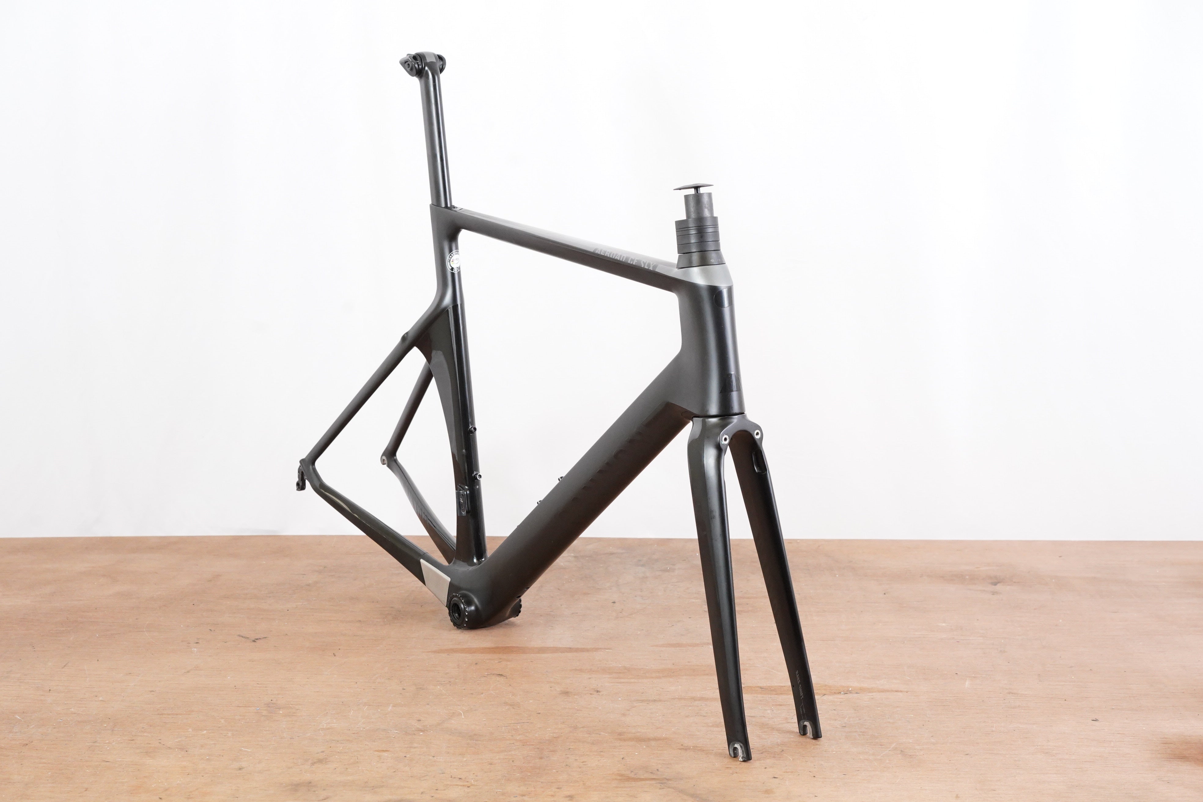 canyon aeroad cf slx rim brake