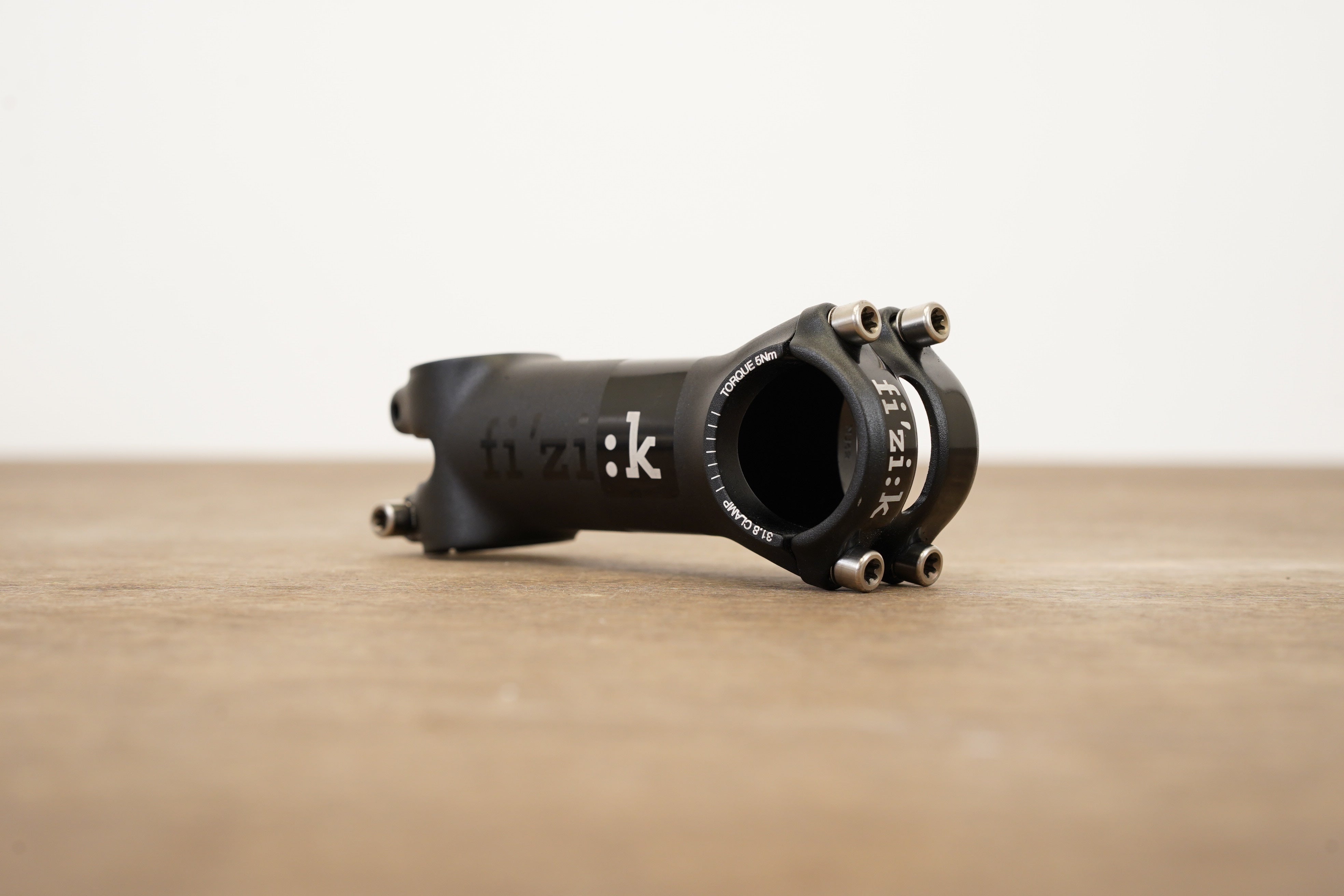 Fizik Cyrano R1 100mm ±7 Degree Alloy Road Stem 123g 1 1/8