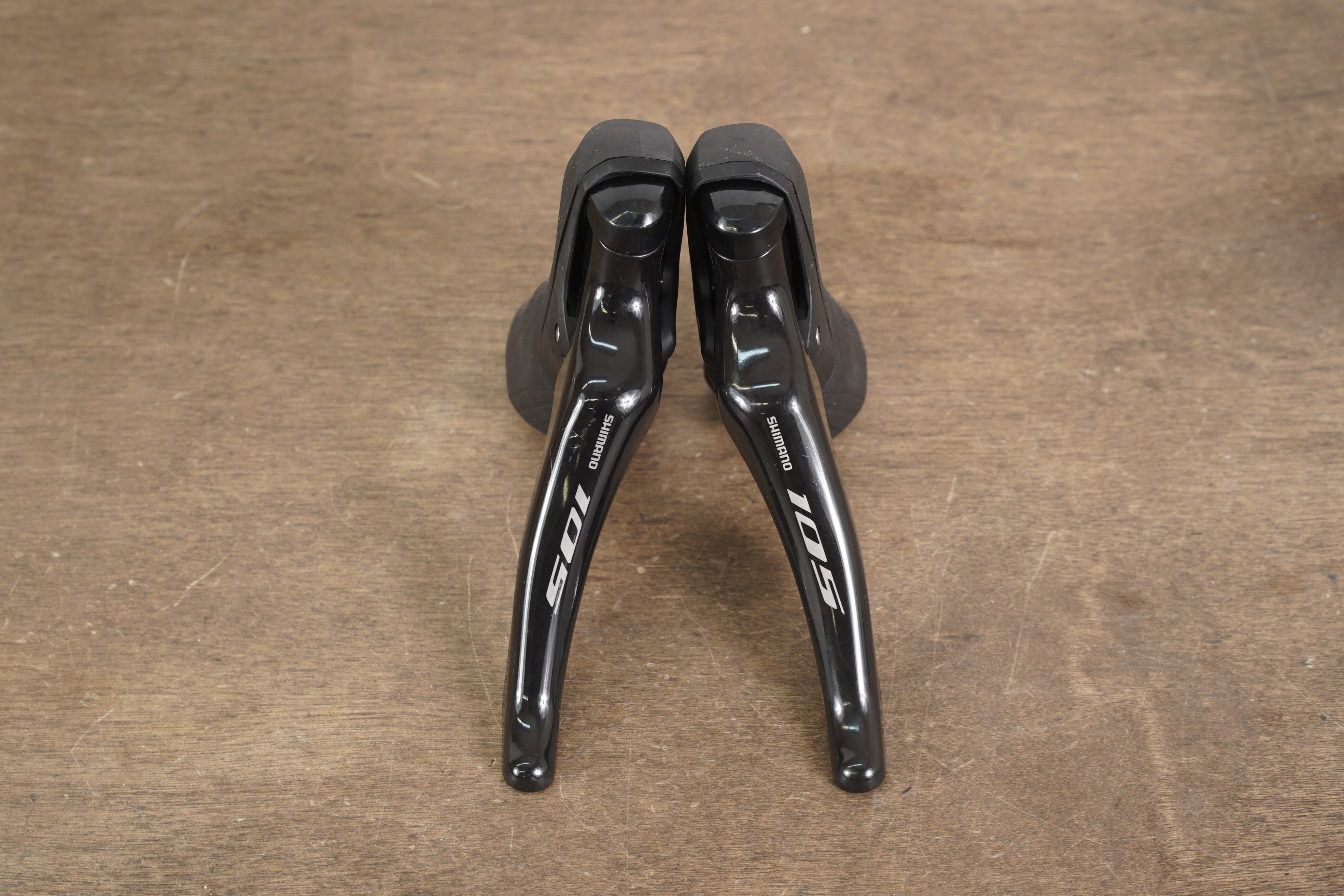 Shimano 105 ST-R7000 11 Speed Mechanical Rim Brake Shifters 7000