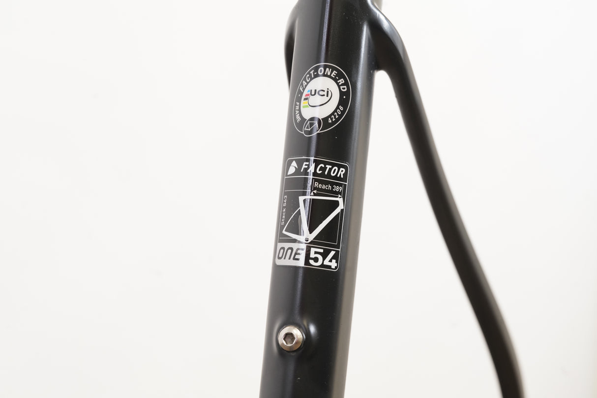 54cm Factor One V1 Carbon Rim Brake Road Frameset + Cockpit
