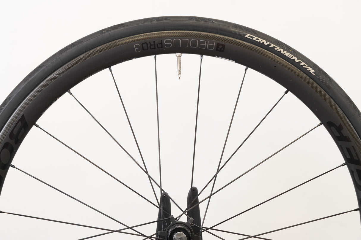 Bontrager Aeolus Pro 3 TLR Carbon Tubeless Clincher Rim Brake Wheelset 11 Speed