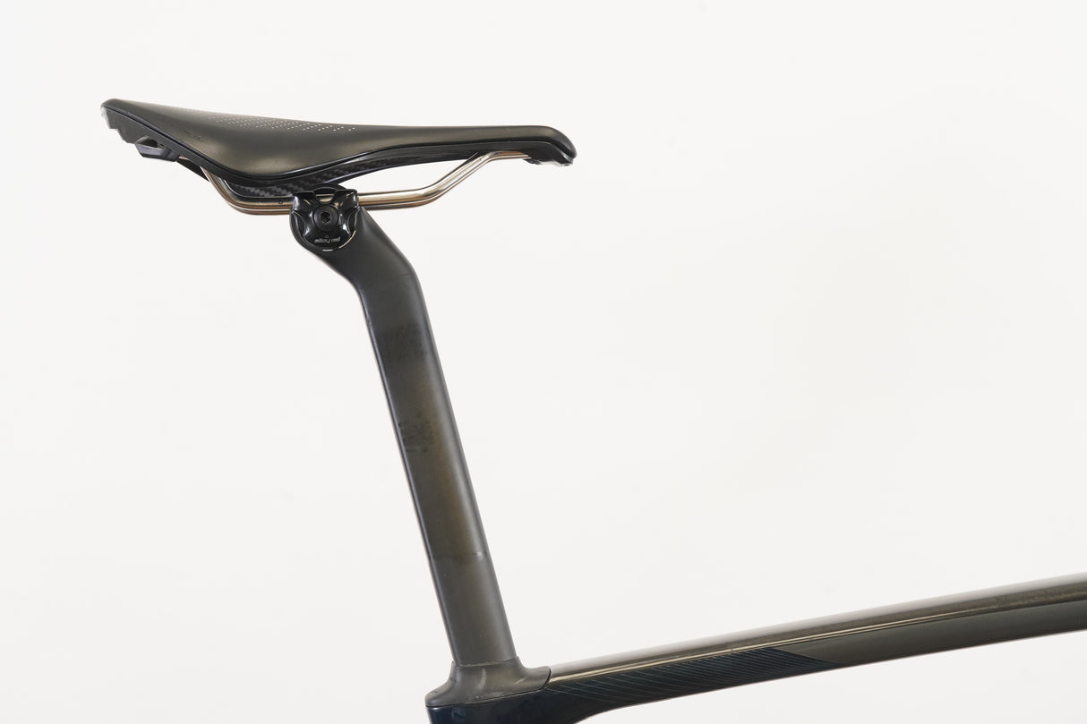 2020 54cm Specialized Roubaix Pro SRAM Force AXS Roval Carbon Disc Road Bike