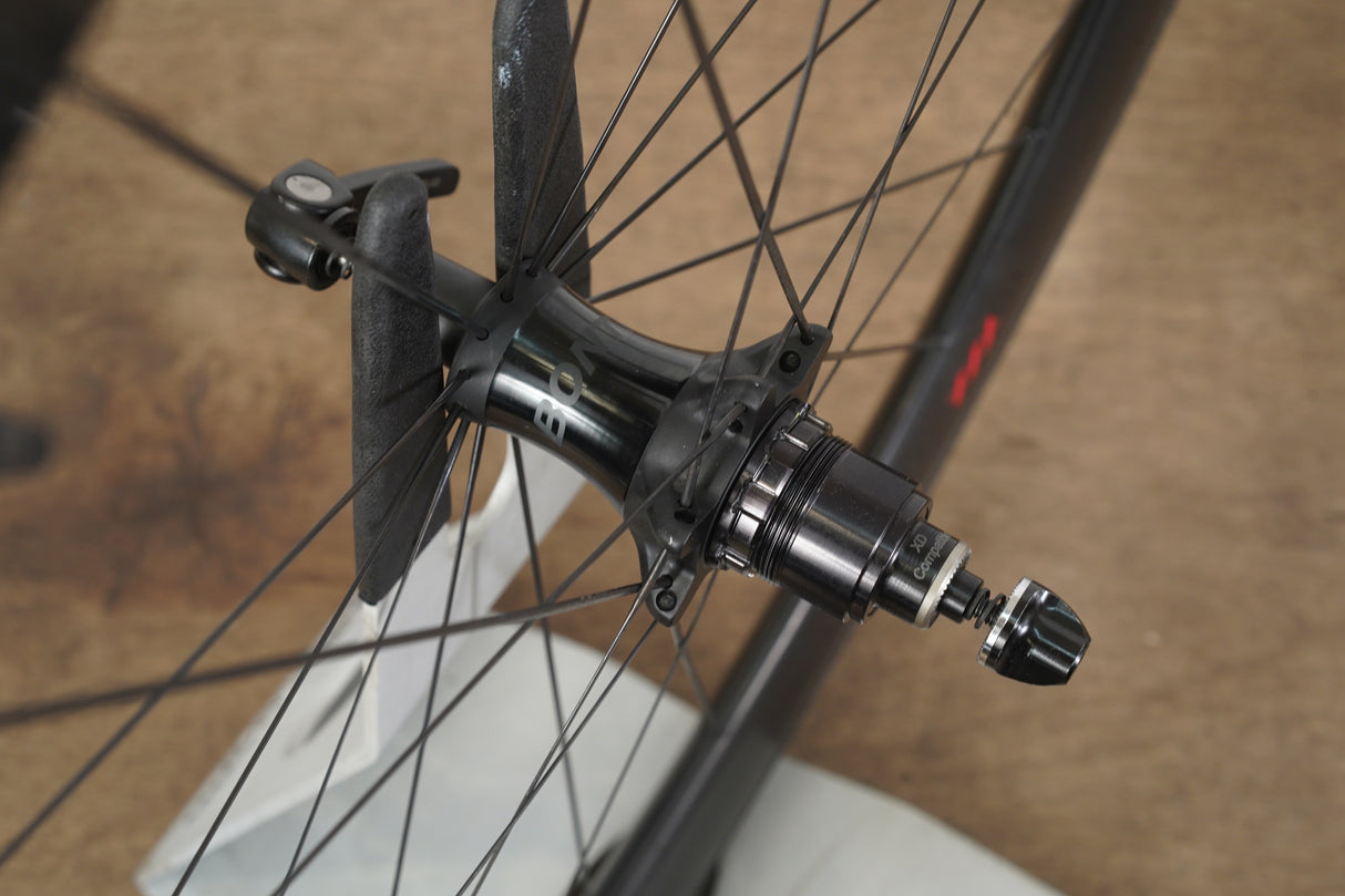 Bontrager Aeolus XXX 4 TLR Carbon Clincher Rim Brake Wheelset XDR 12 Speed