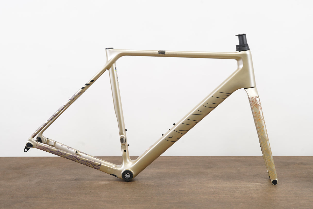 M (Medium) Canyon Ultimate CFR Carbon Disc Brake Road Frameset *Repaired*