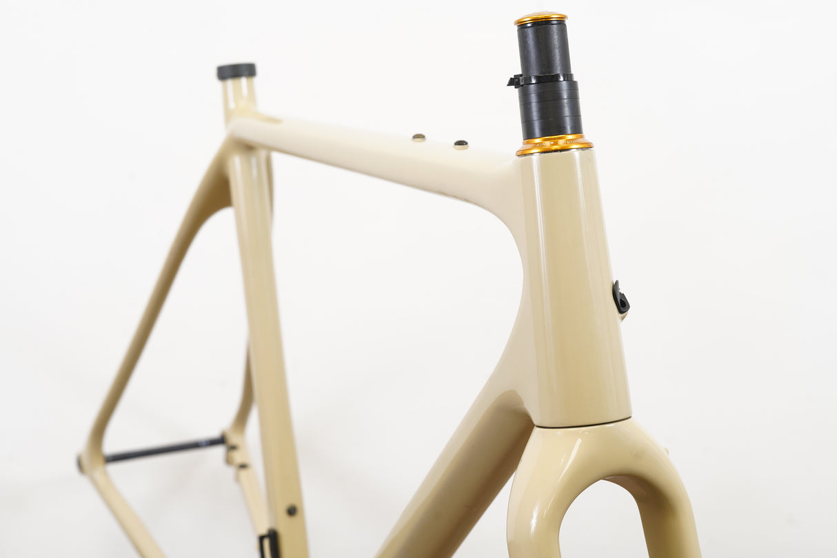 L (Large) Open U.P. Carbon Disc Brake Gravel Frameset