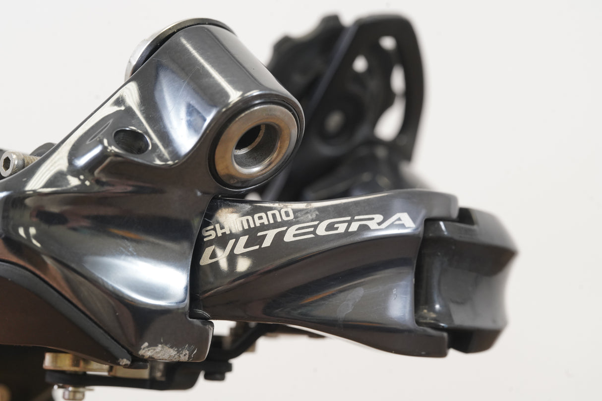 Shimano Ultegra 6870 GS Di2 11 Speed Electronic Rim Brake Groupset