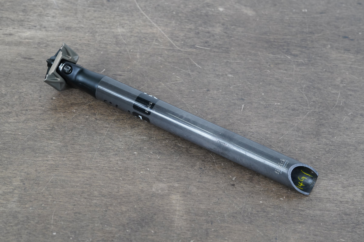 30.9mm Fizik Cyrano R1 Carbon Alloy 25mm Setback Road Seatpost 241g