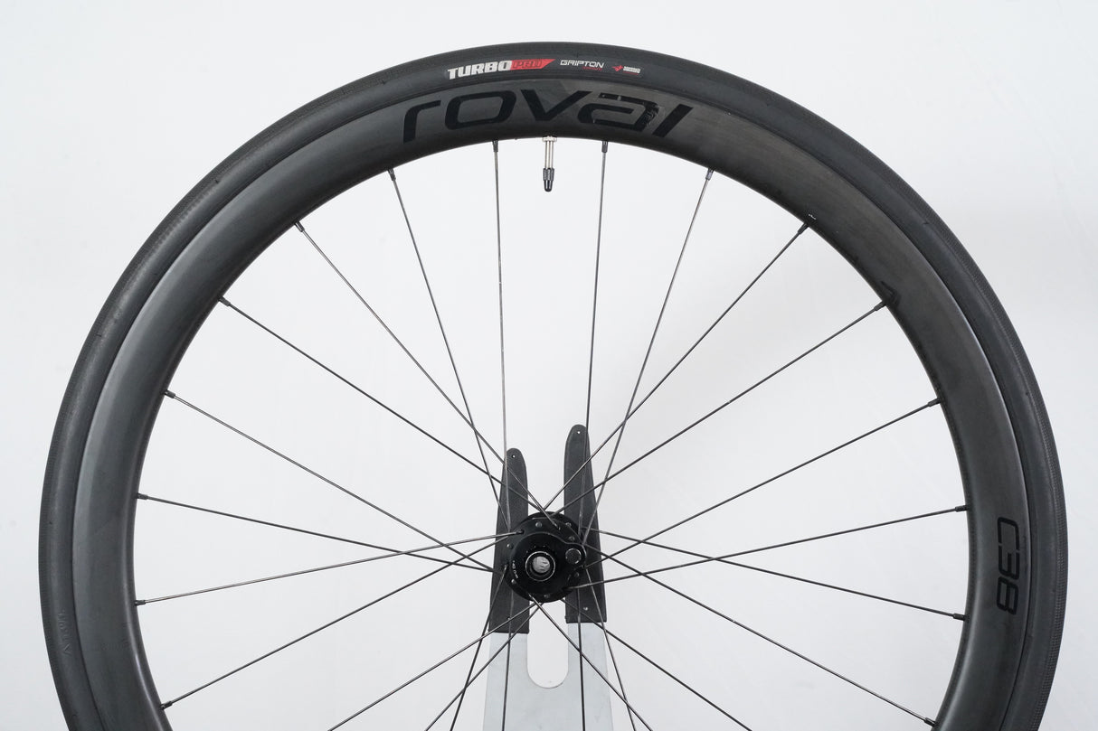 Roval C38 Carbon Tubeless Clincher Disc Brake Wheelset Shimano/SRAM 11 Speed