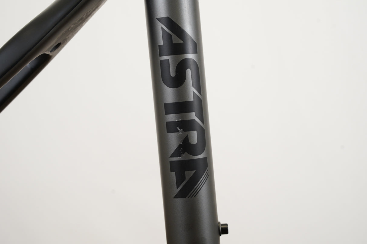 *Damaged* 51cm Basso Astra Carbon Rim Brake Road Frameset