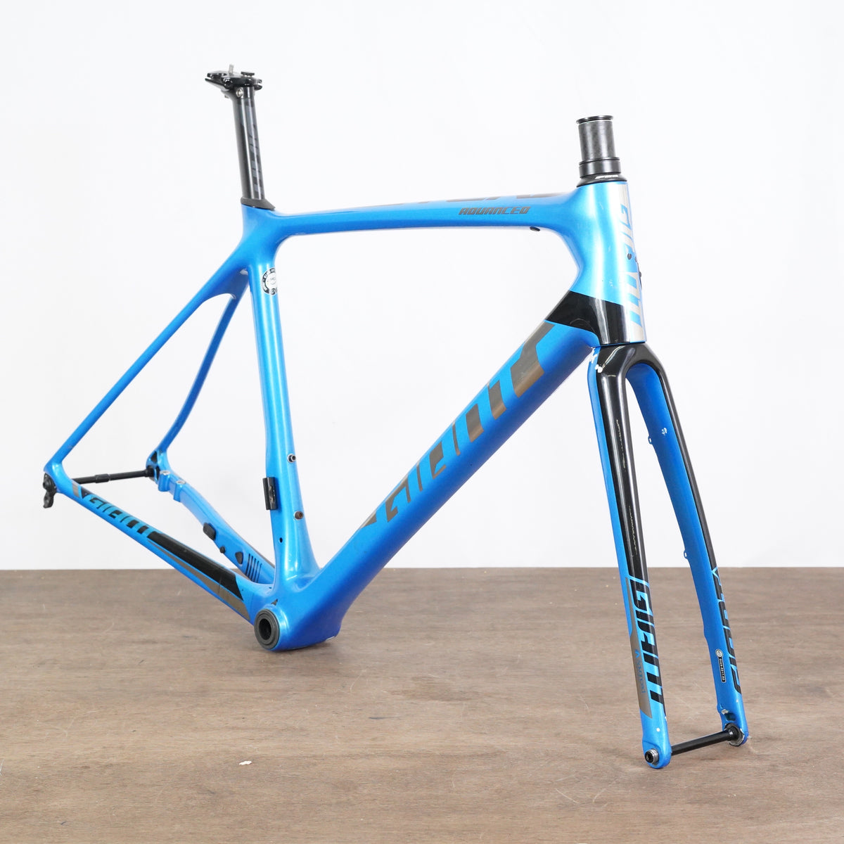 M (Medium) Giant TCR Advanced Pro Carbon Disc Brake Road Frameset