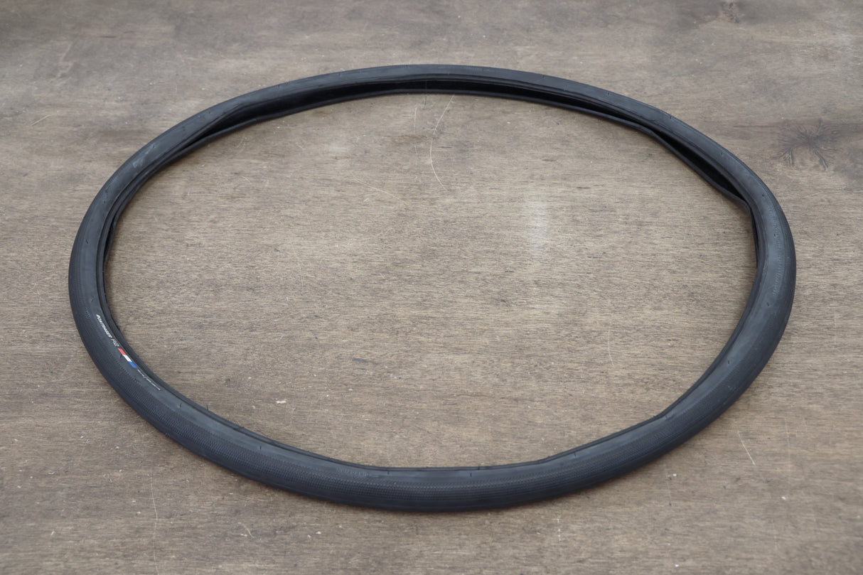 (1) 700x32C 32mm Bontrager R2 Clincher Road Tire