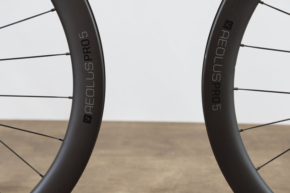 Bontrager Aeolus Pro 5 TLR Carbon Tubeless Clincher Disc Brake Wheelset 11 Speed