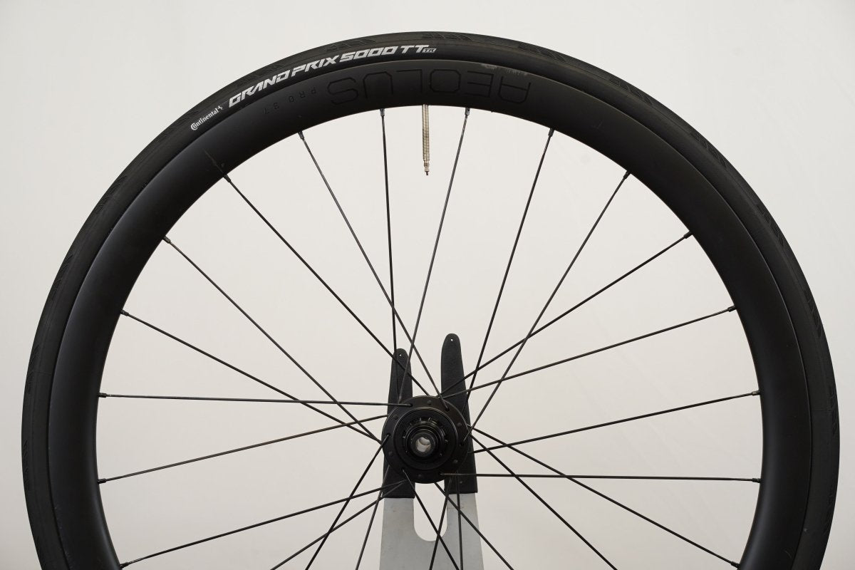 Bontrager Aeolus Pro 37 Zipp ZR1 Carbon Tubeless Clincher Disc Wheelset 12 Speed