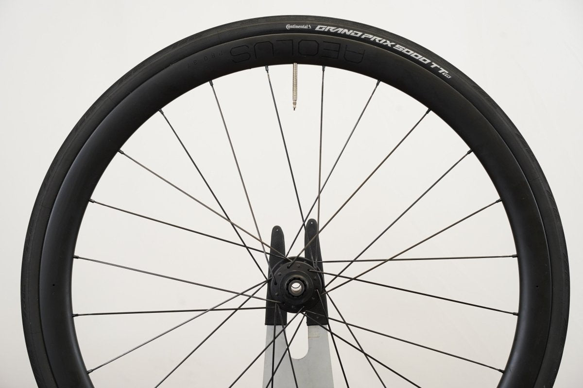 Bontrager Aeolus Pro 37 Zipp ZR1 Carbon Tubeless Clincher Disc Wheelset 12 Speed