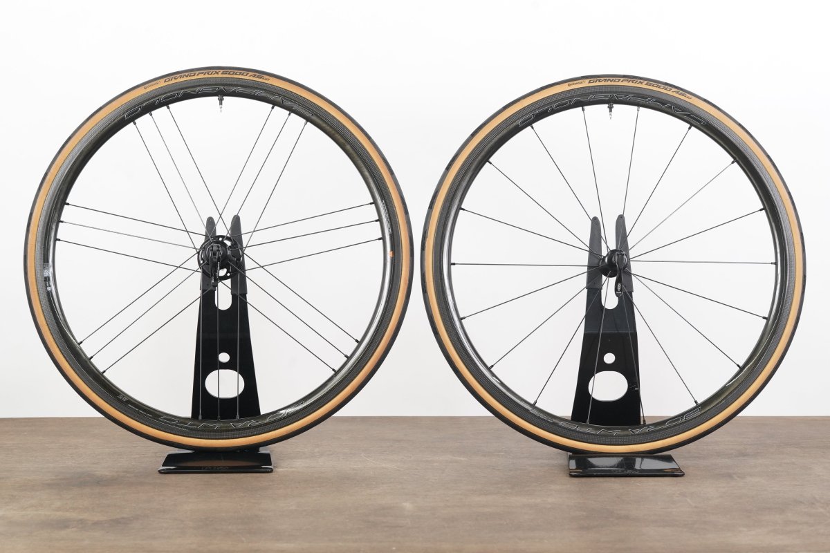 Campagnolo Bora WTO 33 Carbon Tubeless Rim Brake Wheelset Campagnolo 11 Speed