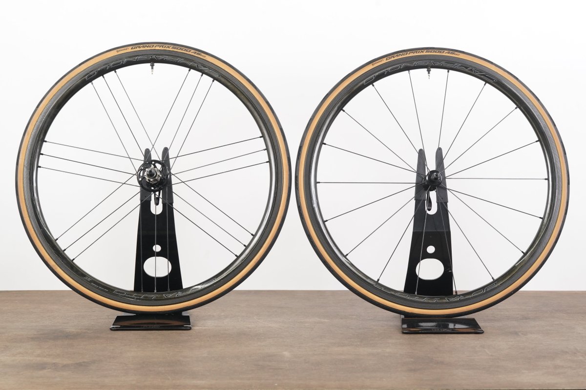 Campagnolo Bora WTO 33 Carbon Tubeless Rim Brake Wheelset Campagnolo 11 Speed