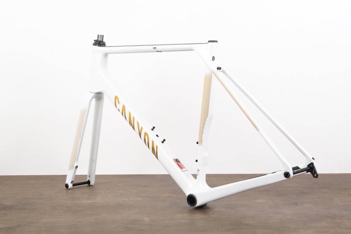 *Damaged* 2024 L (Large) Canyon Endurace CFR Di2 Carbon Disc Brake Road Frameset