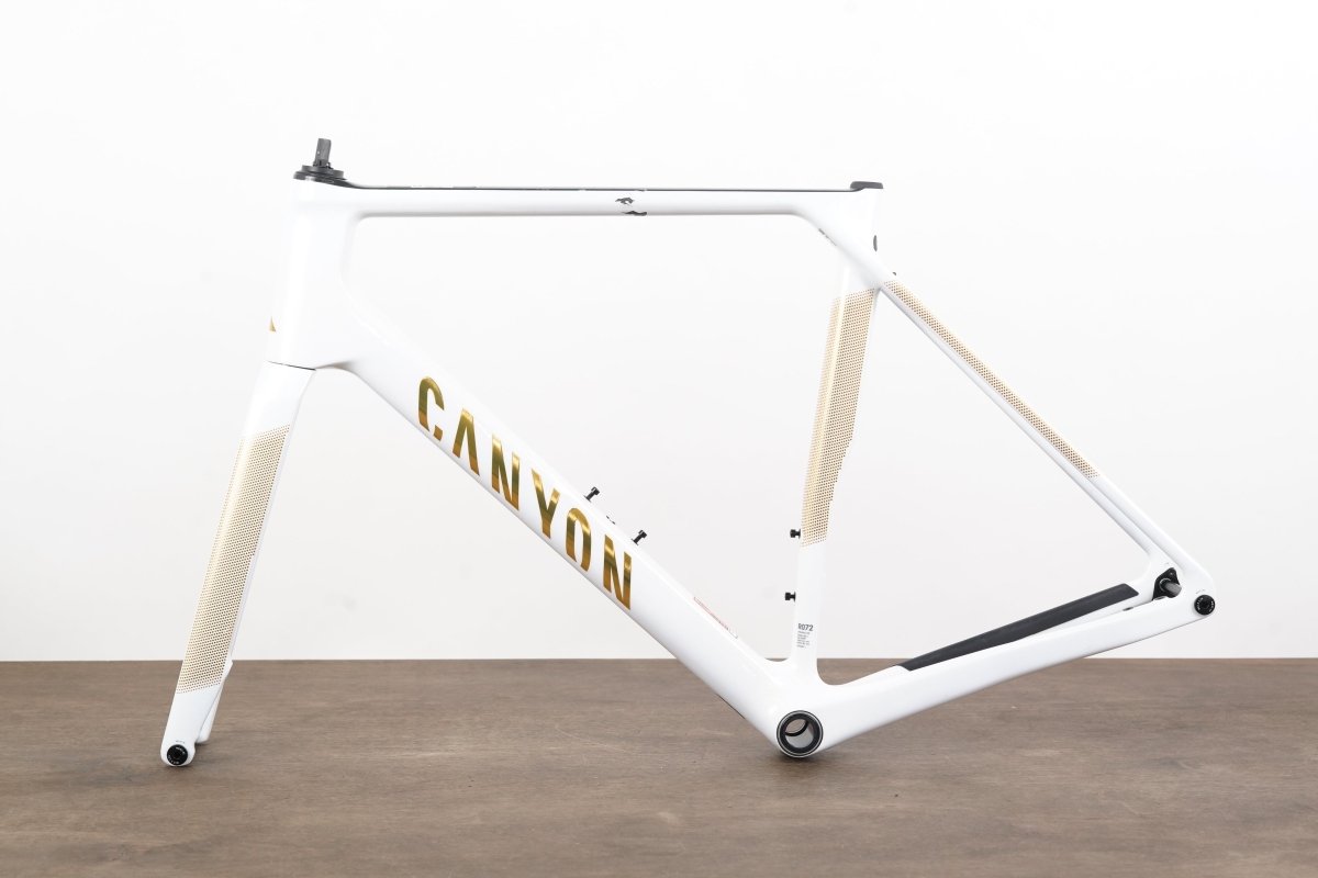 *Damaged* 2024 L (Large) Canyon Endurace CFR Di2 Carbon Disc Brake Road Frameset