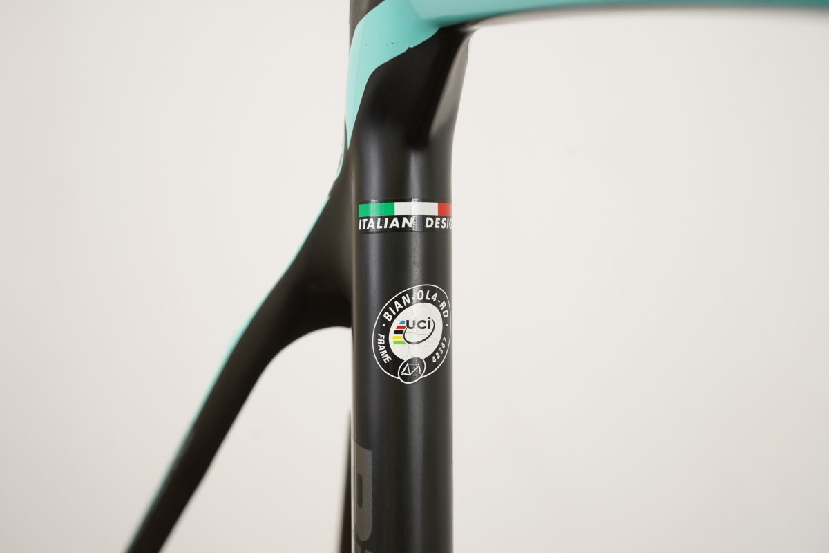 *Damaged* 59cm Bianchi Oltre XR4 CV Carbon Aero Rim Brake Road Frameset