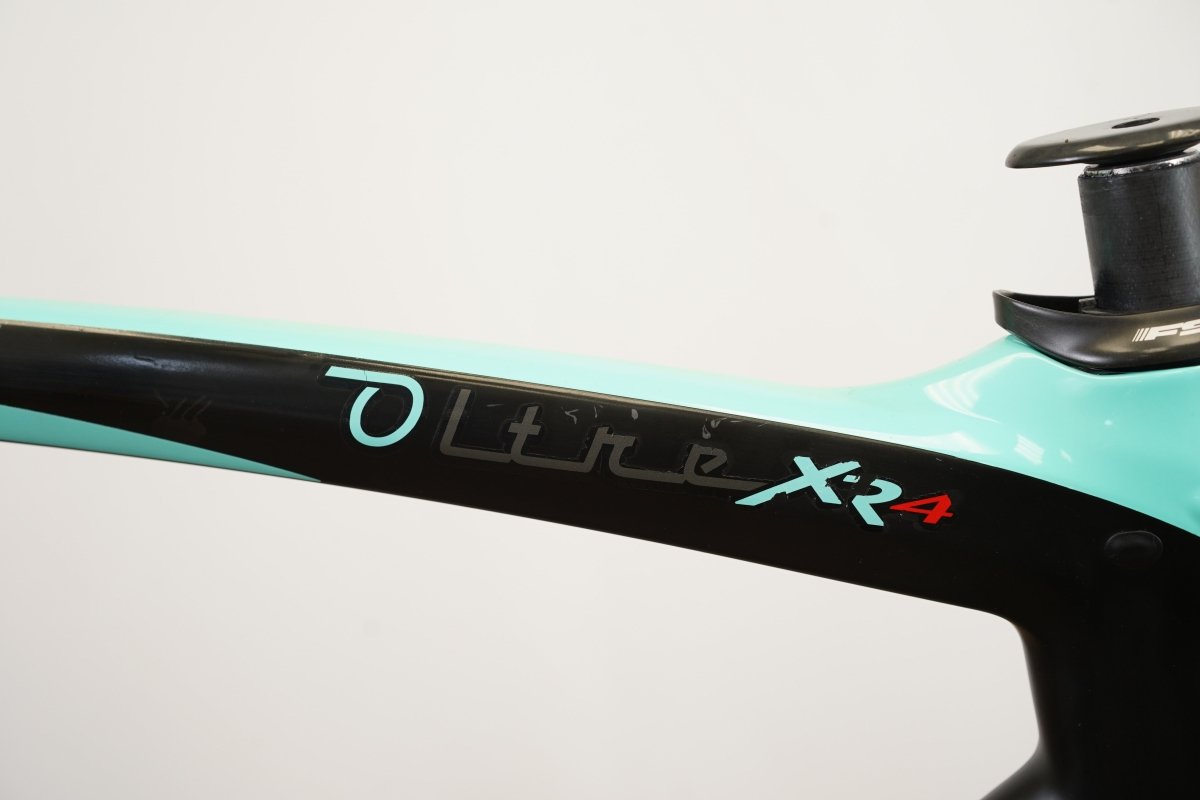 *Damaged* 59cm Bianchi Oltre XR4 CV Carbon Aero Rim Brake Road Frameset