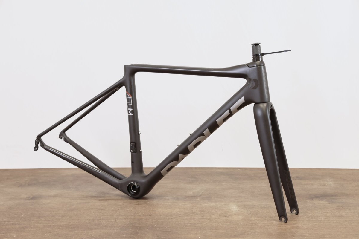 *Damaged* XS Parlee Altum Carbon Rim Brake Road Frameset