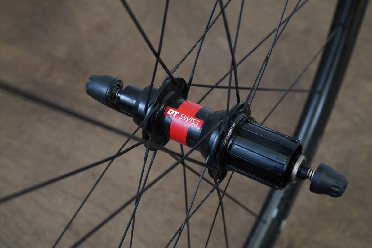 ENVE SES 2.2 Gen 2 DT Swiss 240s Carbon Tubeless Rim Brake Wheelset 11 Speed