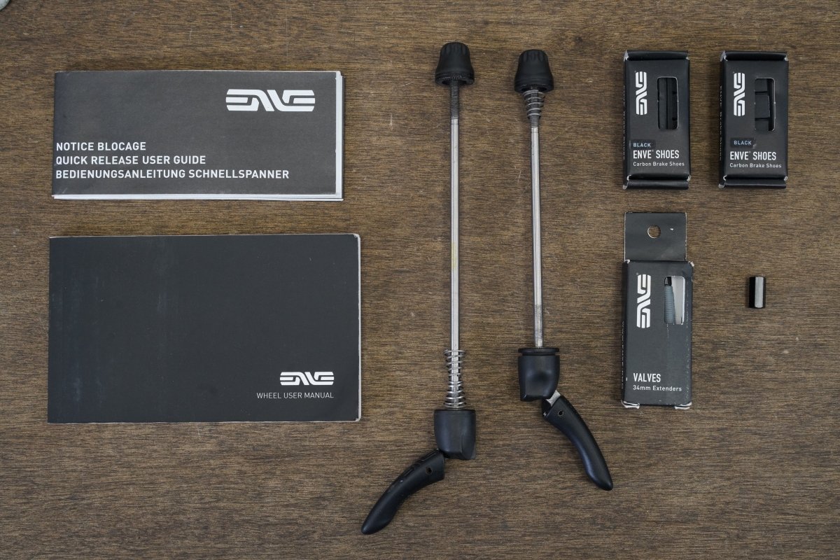 ENVE SES 3.4 Gen 2 Carbon Tubeless Rim Brake Wheelset Shimano/SRAM 11 Speed