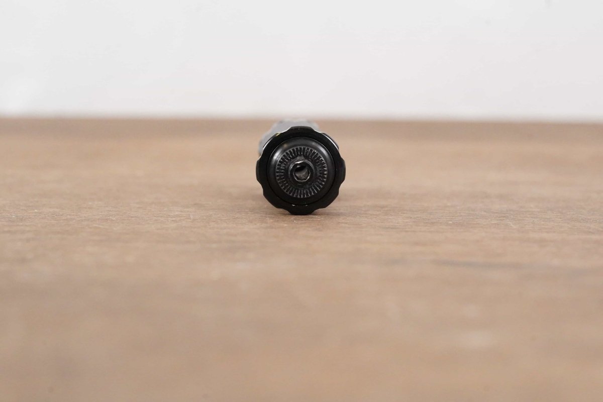 FRONT Reynolds Attack 16 Hole QRx100 Hub