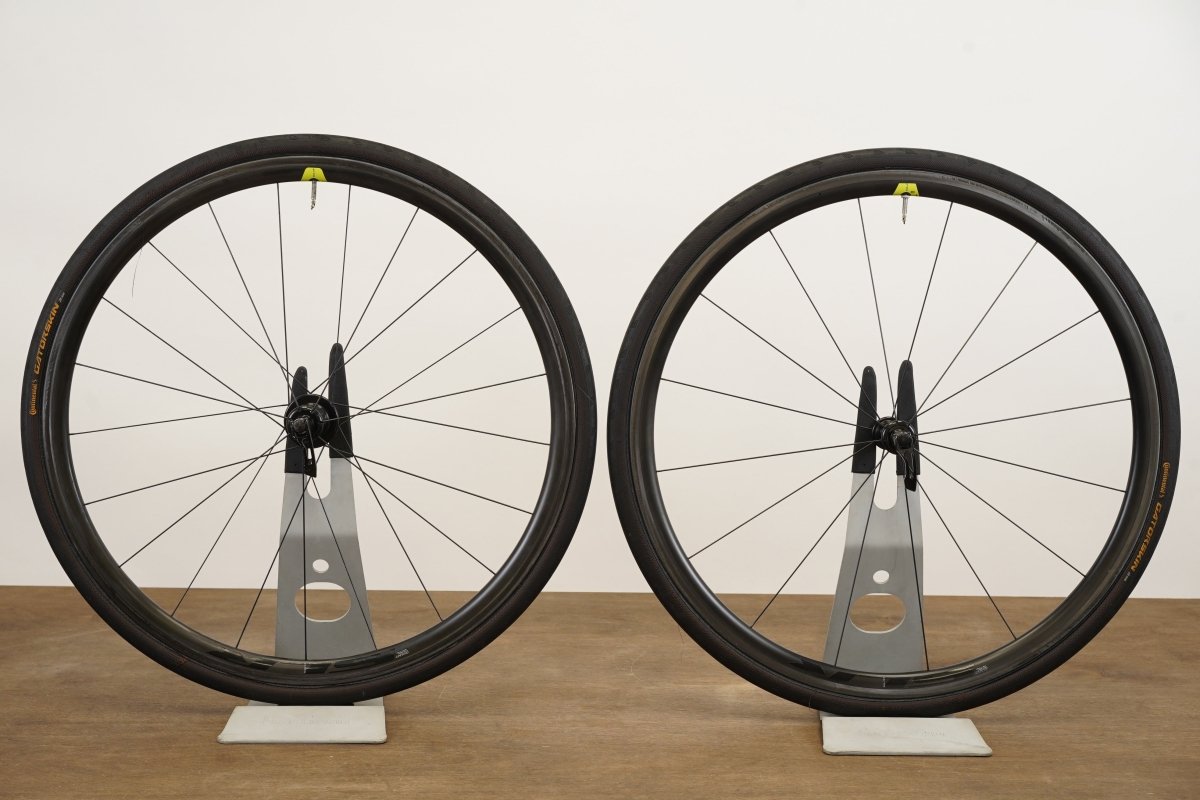 Giant SLR 1 Carbon Tubeless Rim Brake Wheelset Shimano/SRAM 11 Speed
