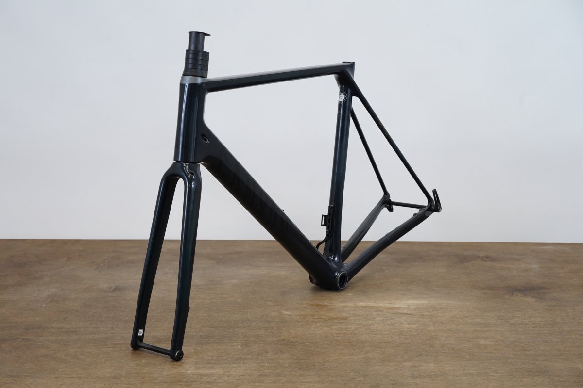 L (Large) Canyon Ultimate CF SLX Carbon Disc Brake Road Frameset *Repaired*