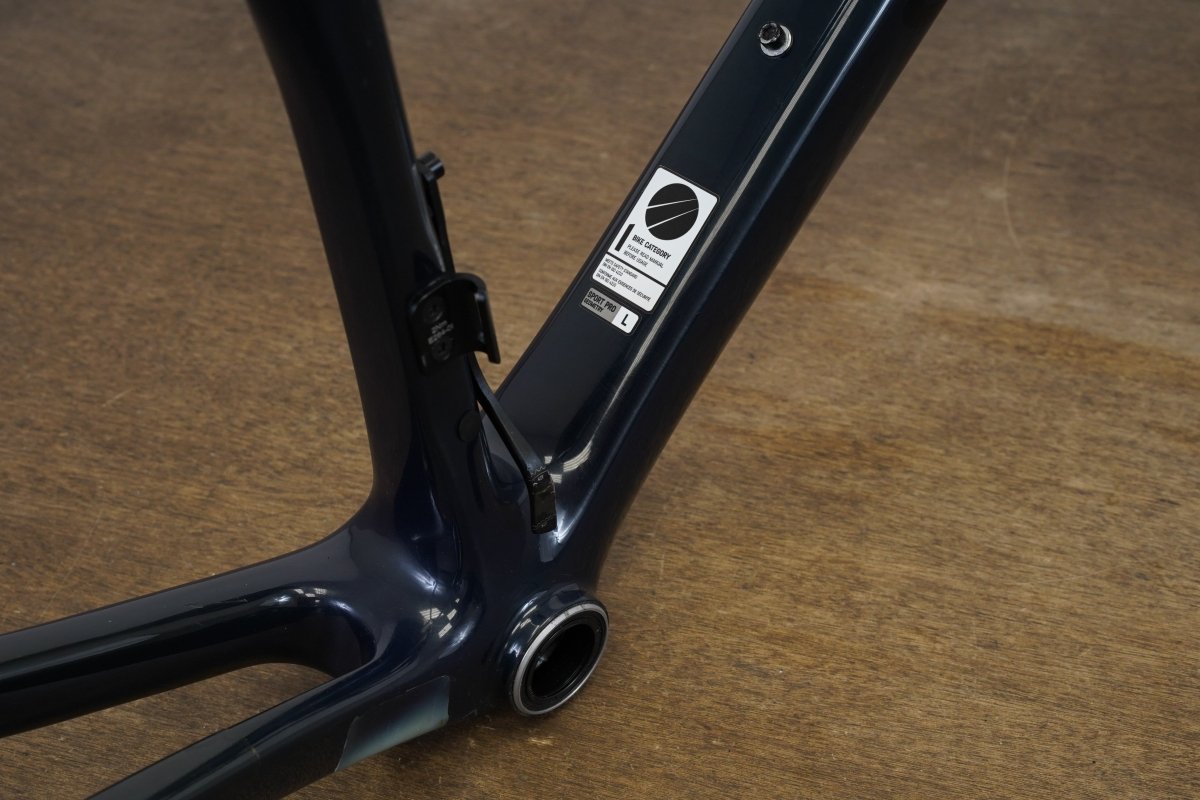 L (Large) Canyon Ultimate CF SLX Carbon Disc Brake Road Frameset *Repaired*