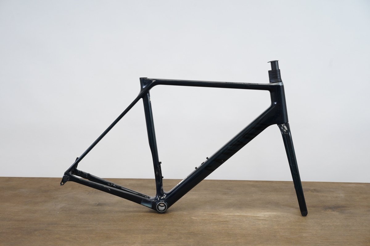 L (Large) Canyon Ultimate CF SLX Carbon Disc Brake Road Frameset *Repaired*