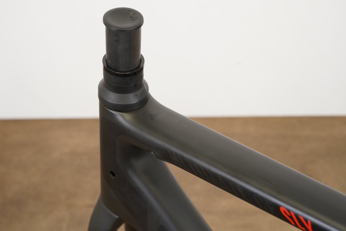 M (Medium) Canyon Ultimate CF SLX Carbon Rim Brake Road Frameset