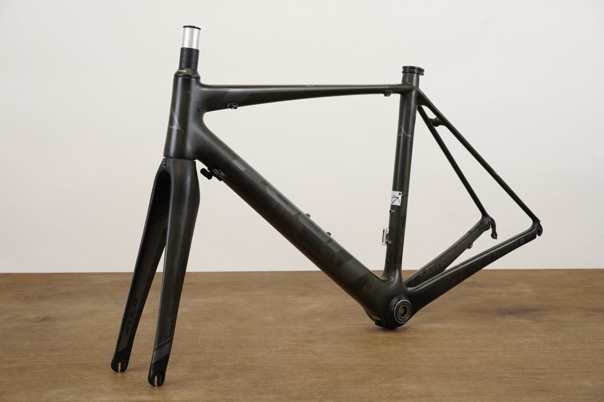 M (Medium) Fuji Altamira LE 1.1 Carbon Rim Brake Road Frameset