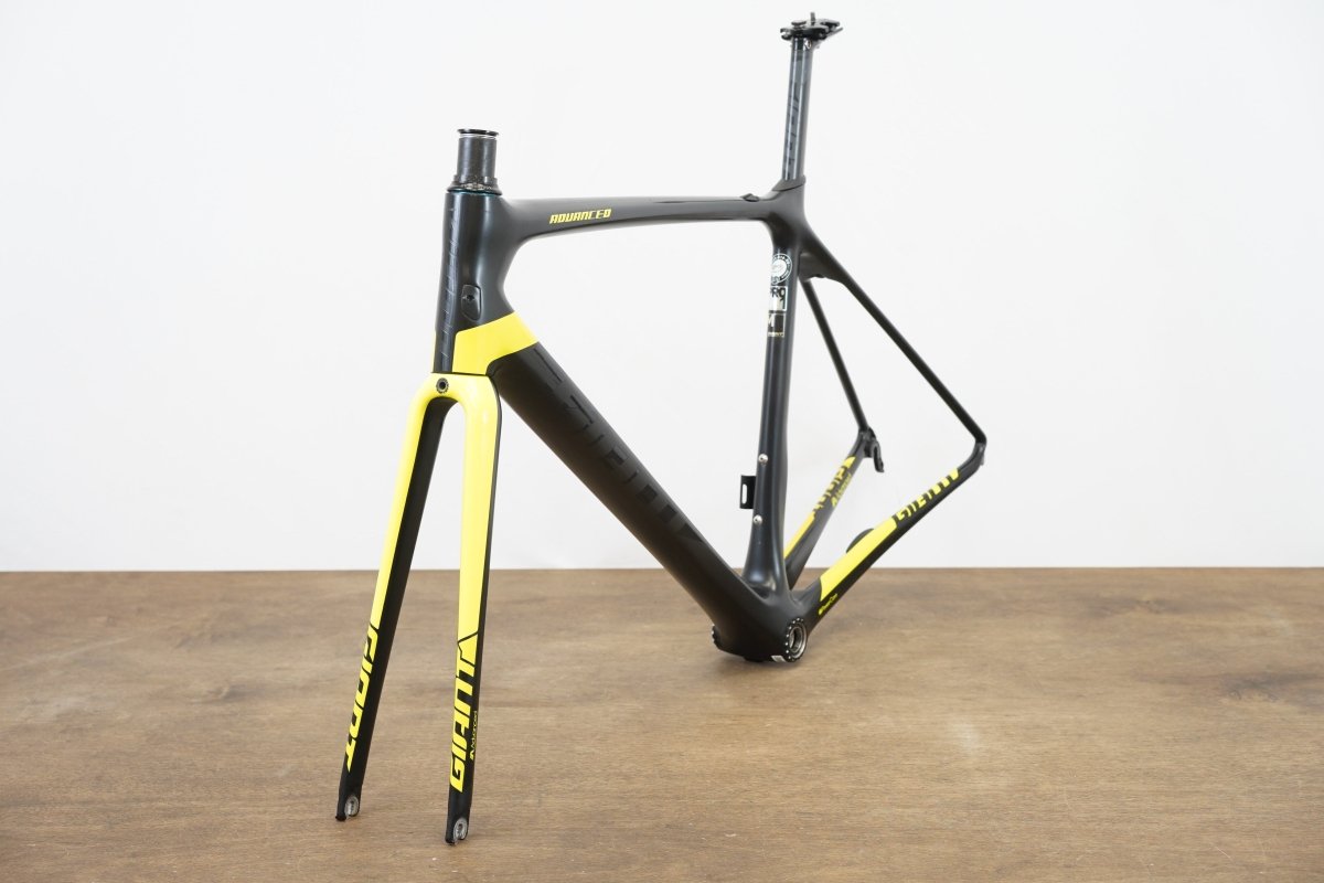 M (Medium) Giant TCR Advanced Pro 1 Carbon Rim Brake Road Frameset