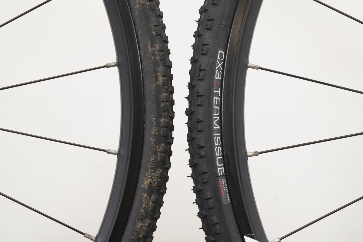 Mavic Aksium Alloy Disc Brake Clincher Wheelset Shimano/SRAM 11 Speed