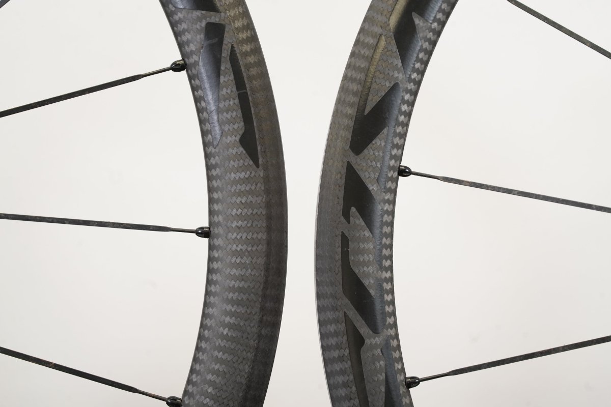 Mavic Cosmic Carbone 40 Carbon Clincher Rim Brake Wheelset 11 Speeed