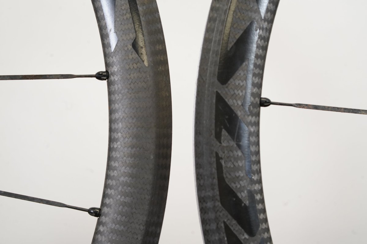 Mavic Cosmic Carbone 40 Carbon Clincher Rim Brake Wheelset 11 Speeed