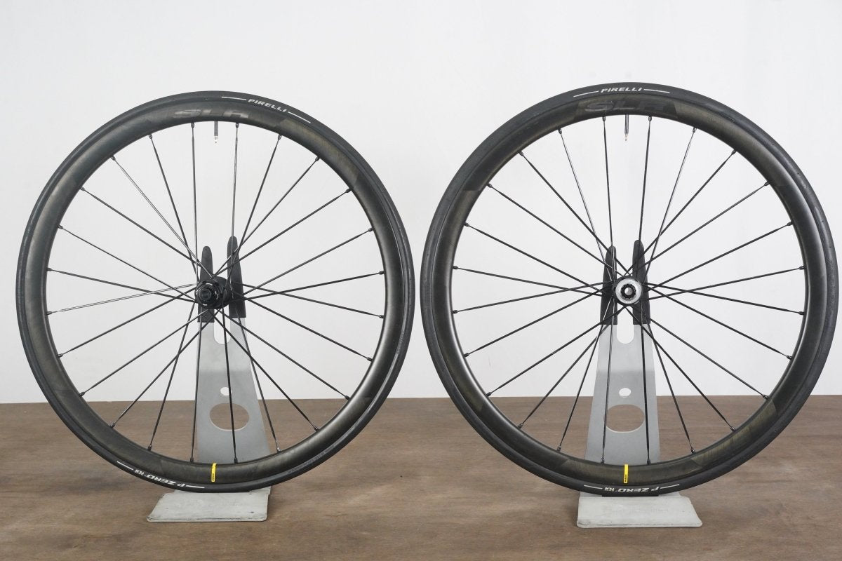 Mavic Cosmic SLR 32 Carbon Tubeless Clincher Disc Brake Wheelset 11 Speed