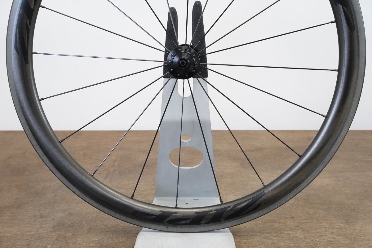 NEW Zipp 302 Carbon Clincher Rim Brake Wheelset Shimano/SRAM 11 Speed