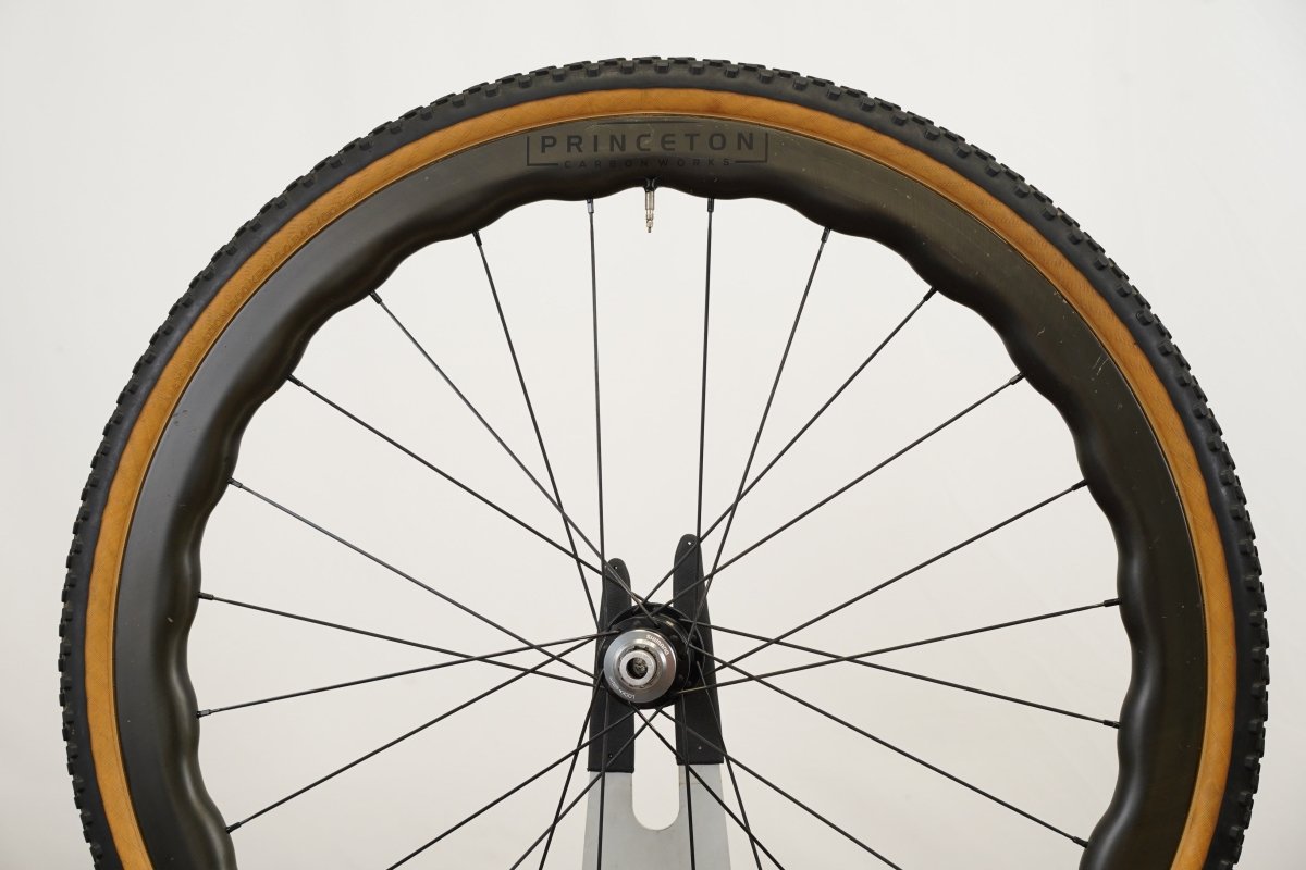 Princeton CarbonWorks Grit 4540 White Industries CLD Tubeless Carbon Disc Wheelset