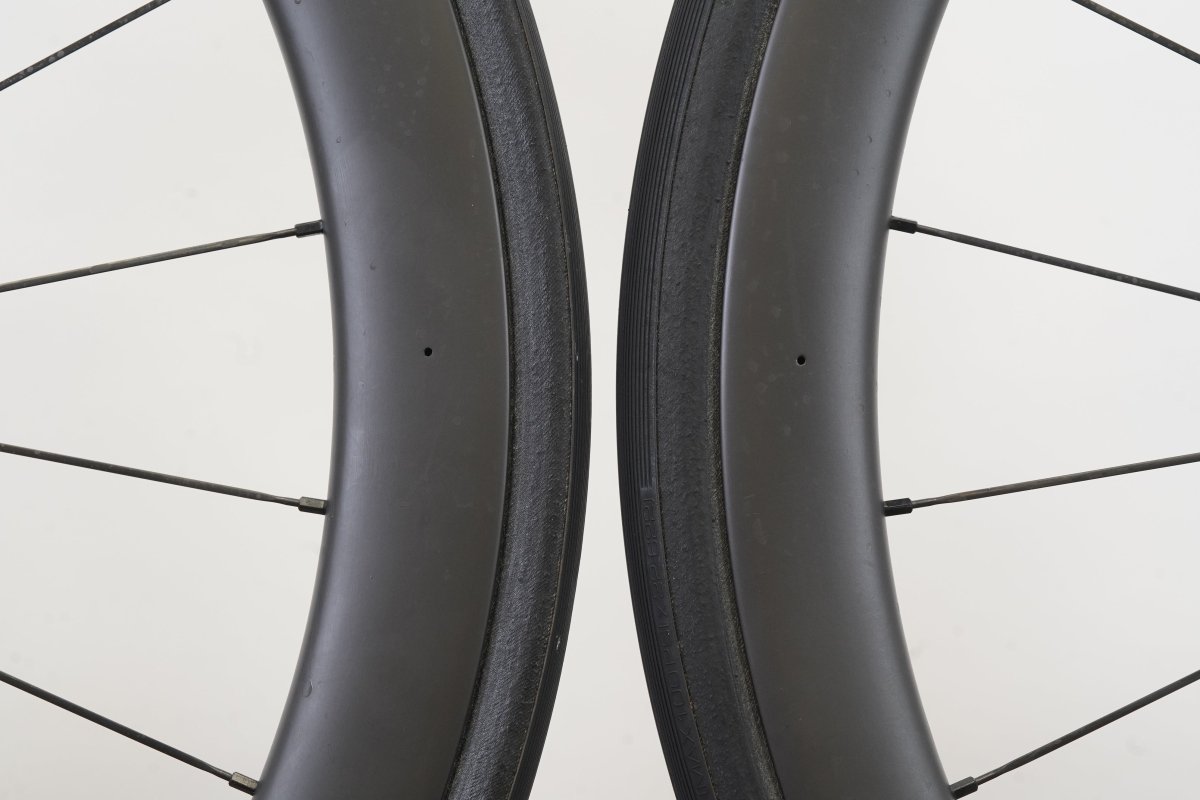 Reserve 40/44 DT Swiss 180 Tubeless Disc Brake Wheelset Campagnolo 11 Speed