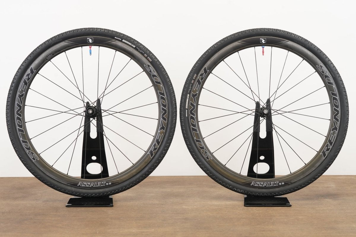 Reynolds Assault SLG Carbon Tubeless Clincher Disc Brake Wheelset 11 Speed